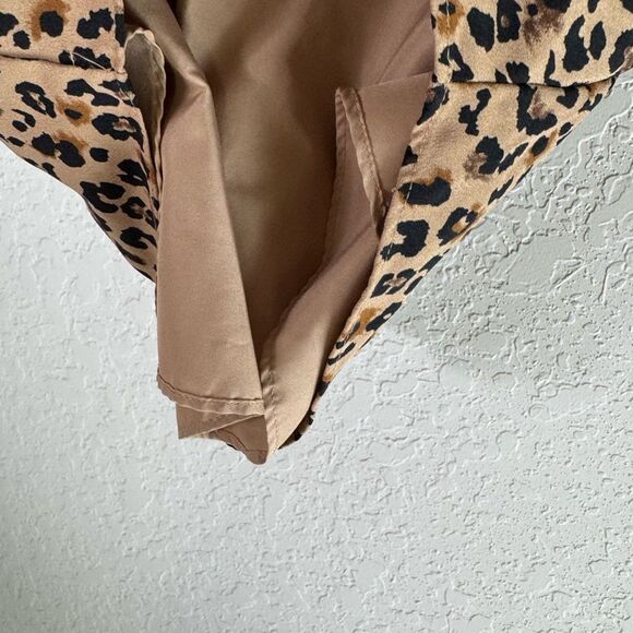 J. Crew Tan and Black Animal Print Silky Scalloped Camisole Size 4 - Picture 8 of 13